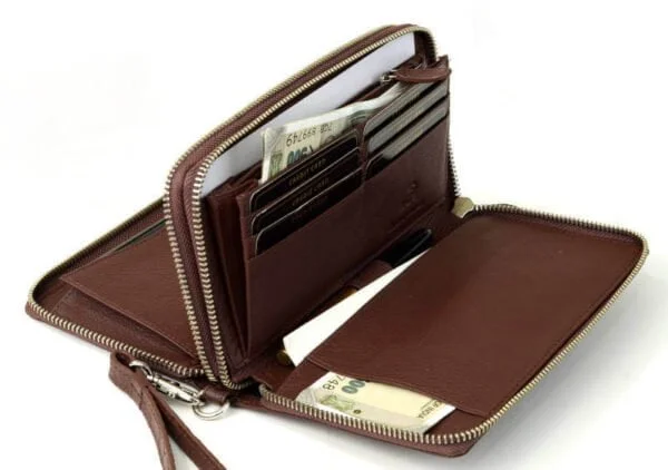 Genuine Leather travel wristlet wallet  - Croc pattern Brown - Image 2