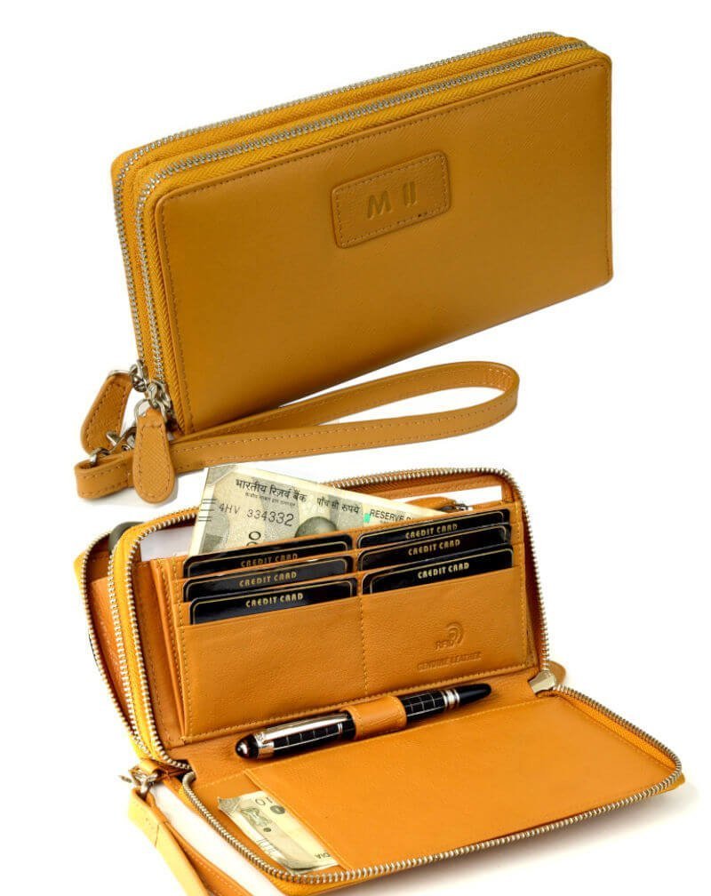 Marc Jacobs Top-Zip Wristlet Wallet in Argan Oil – Gerry McGuire's